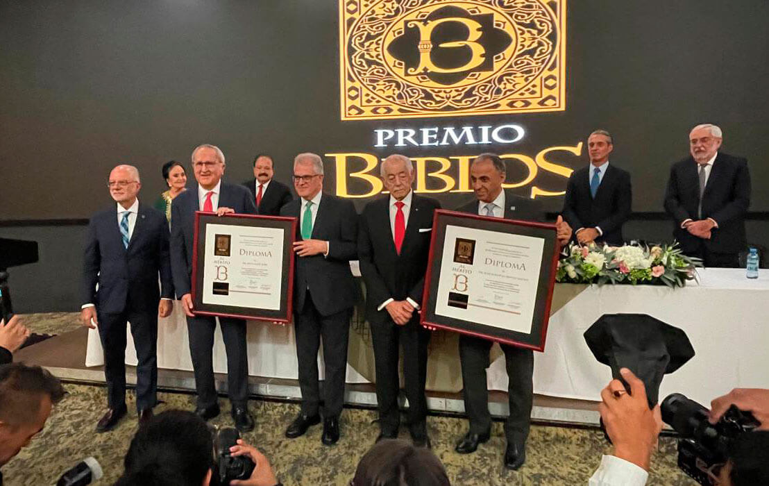 Jesús Seade Kuri y José Roberto Ahued Ahued reciben el premio Biblos 2025
